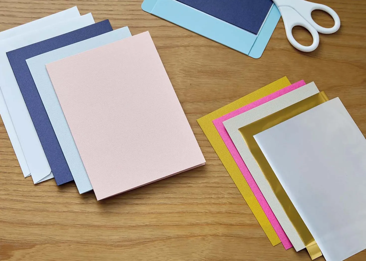 Cricut Joy Biglietti Inserto e lamine Collezione Blue Lagoon 8 Pezzi 11,4cmx15,9cm