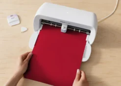 Cricut Joy Xtra Smart Vinyl Vinile Permanente Rosso 24,1cmx91,4cm