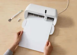 Cricut Joy Xtra Vinile Scrivibile Permanente Bianco 3 fogli 24,1cmx33cm