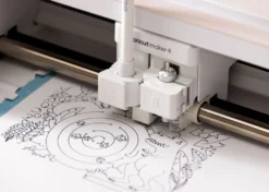 Cricut Maker 4 Essential Bundle