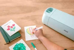 Cricut Pennarelli Watercolor 1mm con Pennello ad Acqua