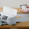 Cricut Smart Vinyl Vinile Permanente Argento Opaco 33cmx3,66m