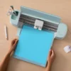 Cricut Vinile Permanente Cambia Colore a Freddo Azzurro-Turchese 30,5cmx61cm