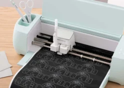 Cricut Vinile Scrivibile Removibile Nero 33cmx91,4cm