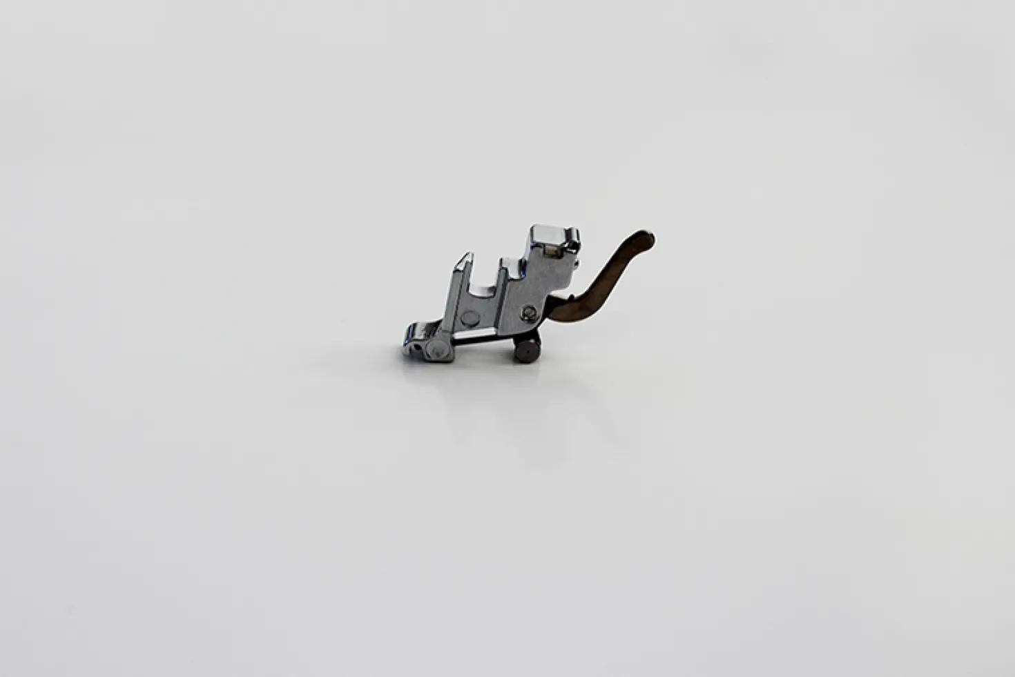 KIT. 15 Piedini universali per macchine oscillanti