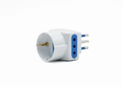 Magnadyne Adattatore Triplo Schuko Spina 10A