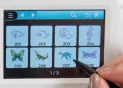 Necchi Sweet NE210 Macchina per Cucire e Ricamare in collaborazione con Eleonora Galvagno con Tablet e Software DRAWings Essentials