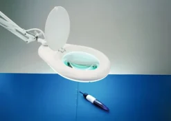 Prym Lampada da Tavola con Lente di Ingrandimento a LED e Morsetto ⌀ 12cm