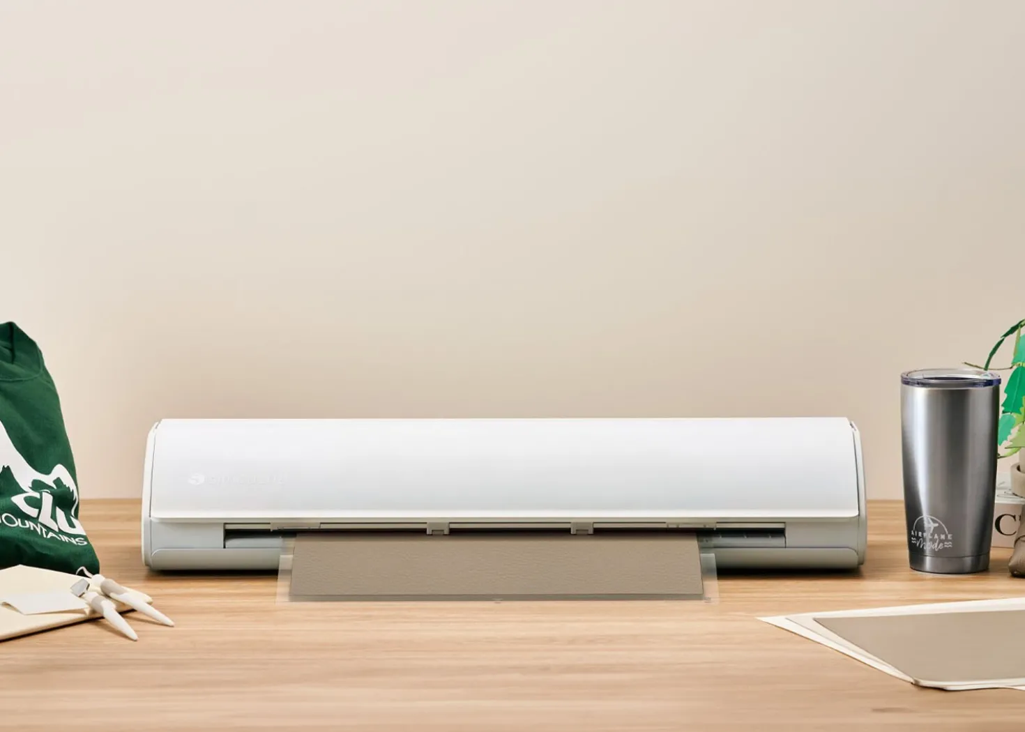 Silhouette Plotter da Taglio Cameo 5 Plus Bianco